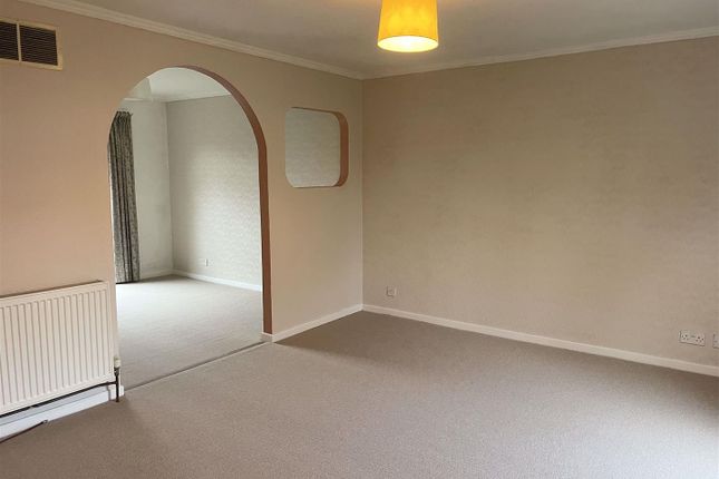 6, Plumers Close, Clevedon photo 2