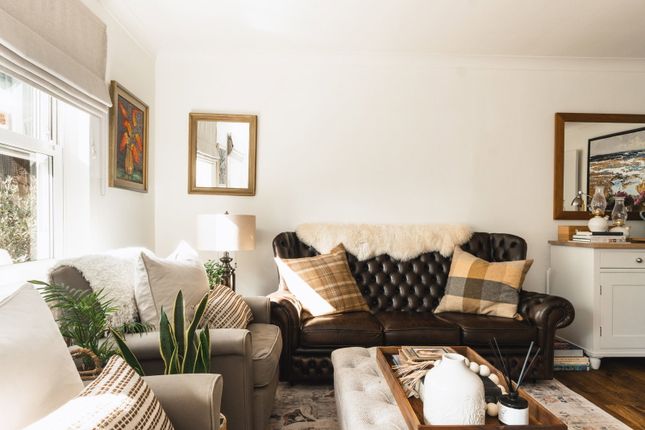 Wisteria Mews, 153a,Flat 2, London Road, Alton photo 4