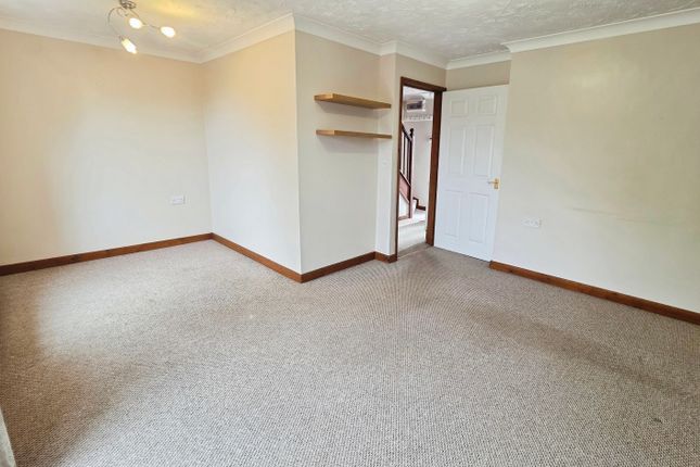 30, Bramling Way, Sleaford photo 2