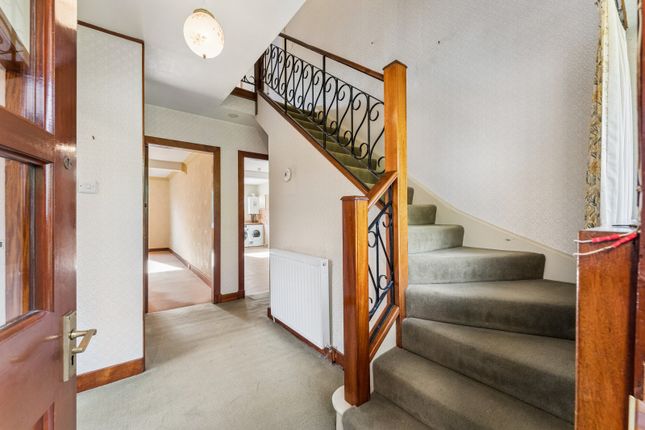 9, Southview Drive, Blanefield photo 3