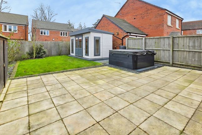 37, Glengarry Way, Sleaford photo 4