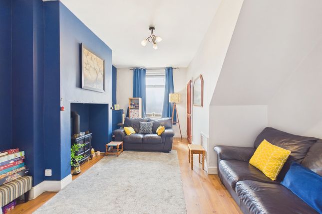24 Wrekenton Row, Gateshead photo 2