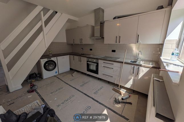 2-bed terraced on Brunt St, Manchester, £1,375/mo