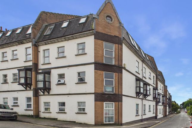 2-bed flat on 23 Clareston Court, Station Road, Tenby, £155,000