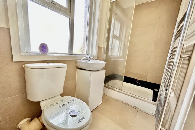 Flat for sale in Curzon Road, Bournemouth