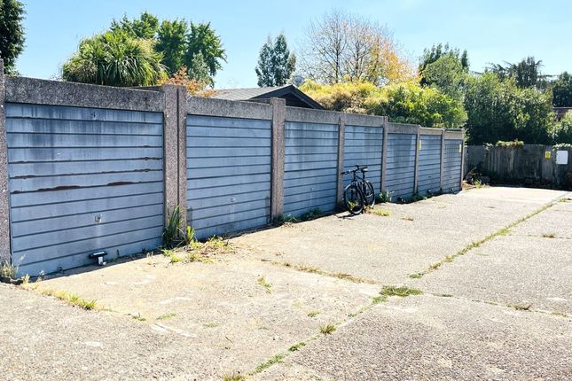 Beechcroft, Galsworthy Road, Kingston upon Thames photo 5