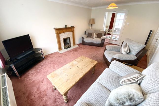 1, Westcroft Walk, Telford photo 3