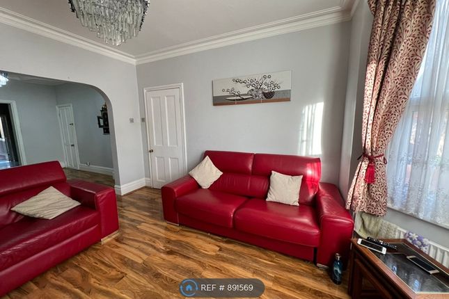 Thumbnail Semi-detached house to rent in Cromwell Road, Feltham