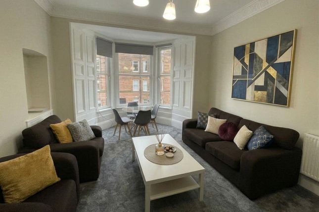 3-bed flat on Dundee, £1,575/mo