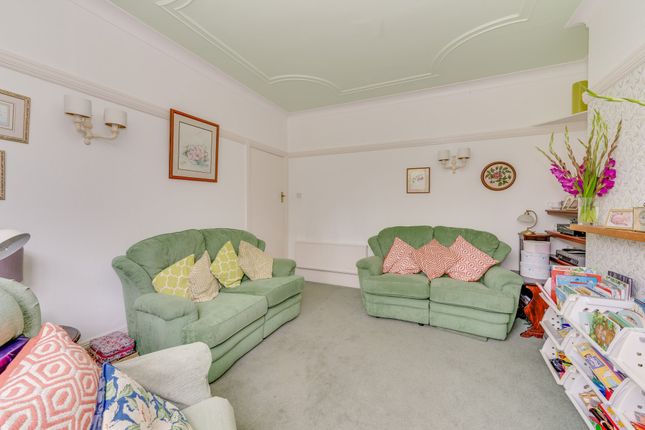 9 Parkhead Road, Sheffield photo 4