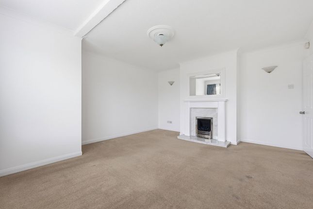 2, Springvale Close, Rotherham photo 3