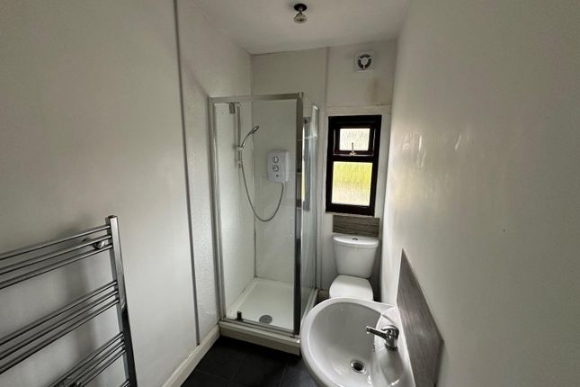Room 4, Derby photo 2