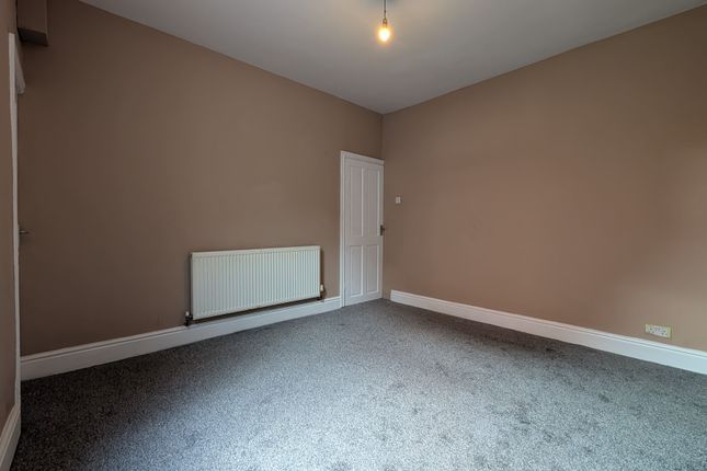 Woodhead Road, Sheffield photo 4