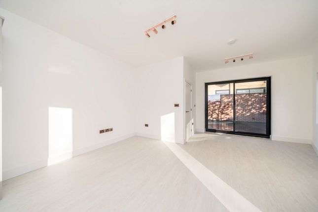 Unit 1, 2, Ackroyd Road, London photo 3