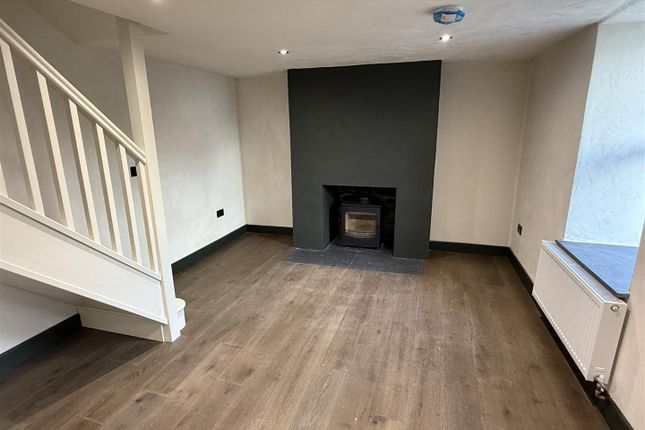 Sitting/Dining Room