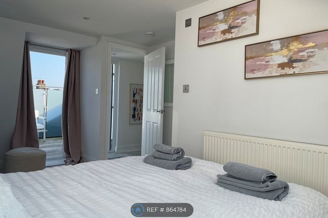 Atheldene Road Earlsfield, London photo 4