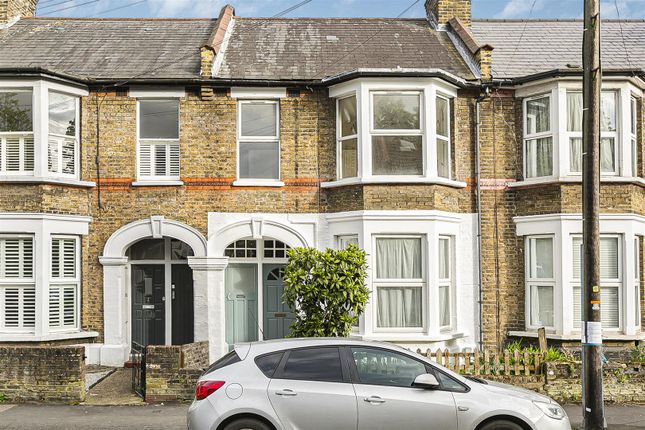 Maisonette for sale in Huxley Road, Leyton, London