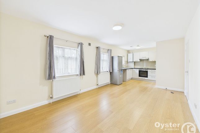 115b Eton Avenue, Wembley photo 2