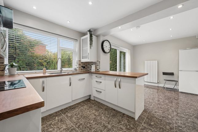Oakdale House, 28, Newlands Drive, Cheshire photo 4