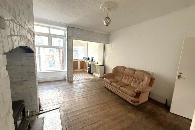 74, Lynwood Avenue, Darwen photo 3