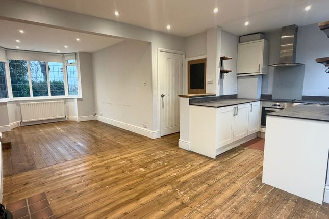 37, Charles Street, Warwick photo 4