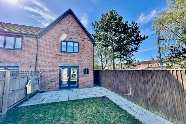 End terrace house for sale in Woldcarr Road, Hull