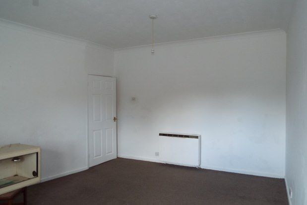 Maisonette to rent in Cannock Road, Burntwood