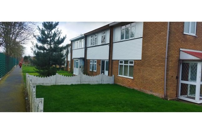 End terrace house for sale in Pedmore Walk, Oldbury