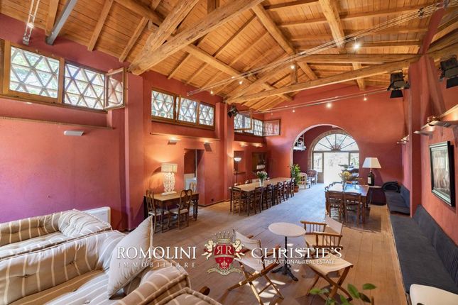 Country house for sale in Certaldo, Tuscany, Italy