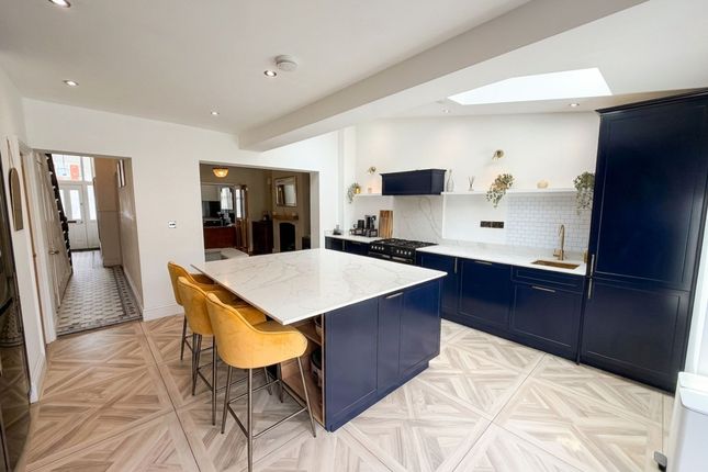 106 Harlaxton Road, Grantham photo 3