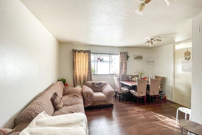 25, Tivoli Road, Hounslow photo 4