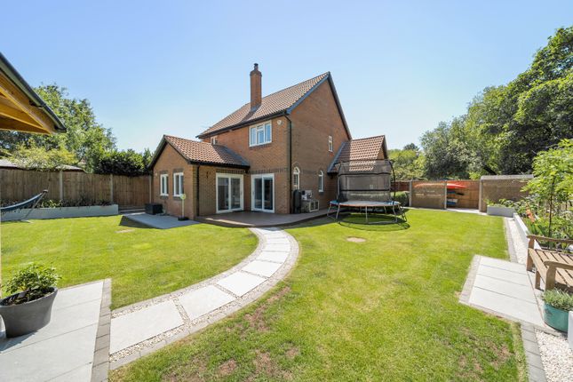1, Sanger Drive, Woking photo 4