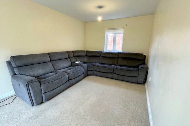 20, Cooper Road, Cambridgeshire photo 3