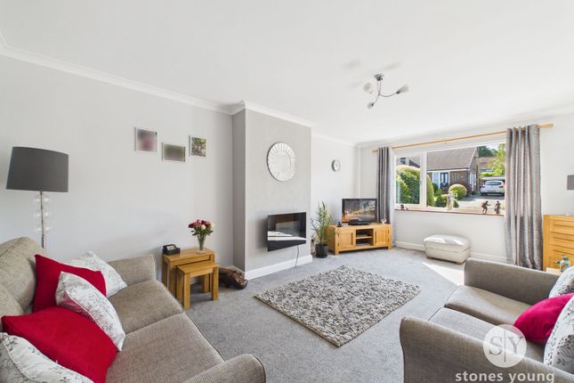 5 Hampshire Close, Blackburn photo 2