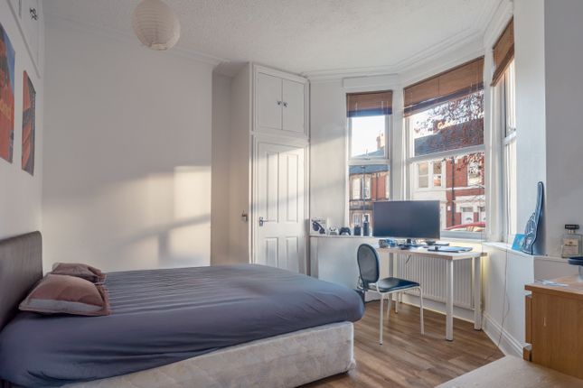 3 Bedroom Flat in NE2 1PN