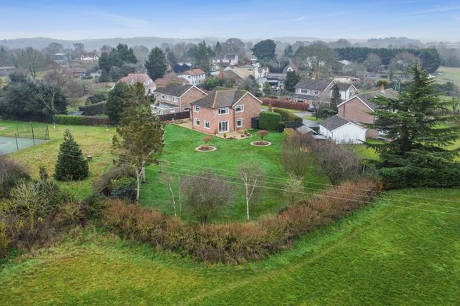 Sunny Mead, Mission Lane, East Bergholt photo 4