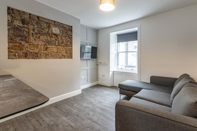 Thumbnail Flat to rent in Nicolson Street, Edinburgh
