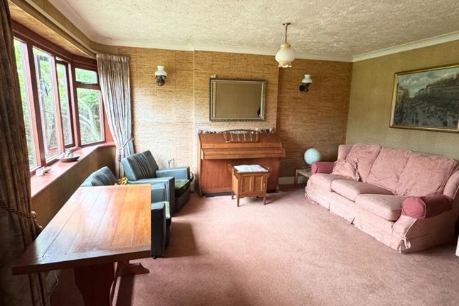 22, Ashdown Road, Southampton photo 4