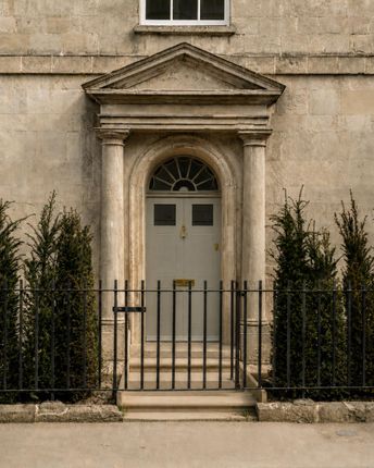 33, The Mews House, Cirencester photo 3