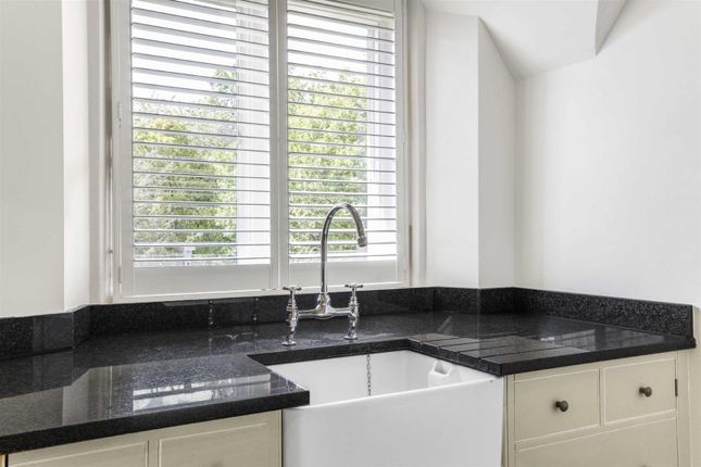 Flat for sale in Goldens Way, Goldings, Hertford