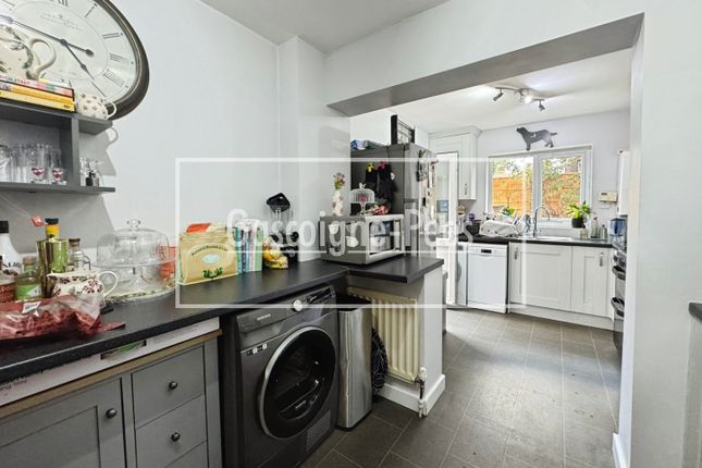 14, Camberley photo 4