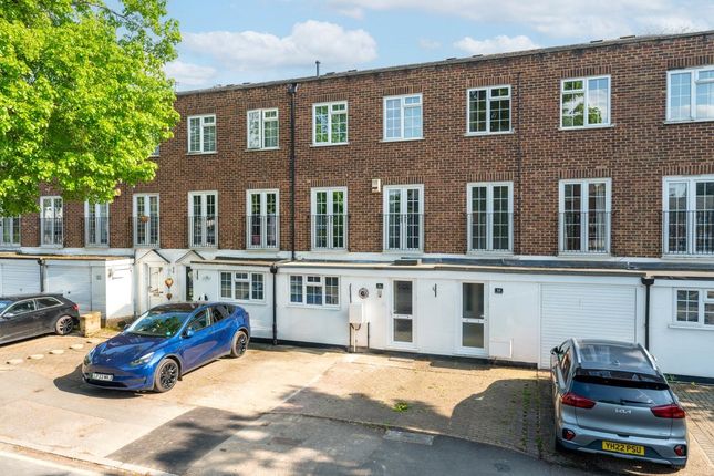 Thumbnail Terraced house to rent in Devonshire Road, Sutton