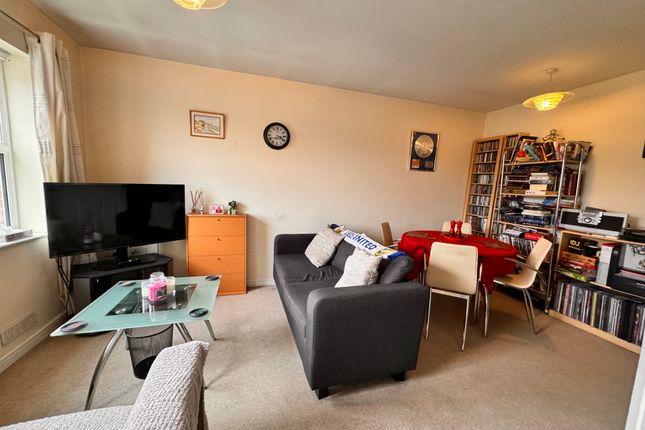 Flat for sale in Whitehall Road, New Farnley, Leeds