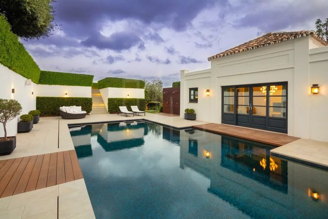 Villa for sale in Marbella, 29600, Spain