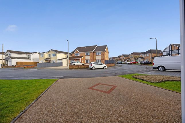 21 Heol Glan Elai, Pontyclun photo 4