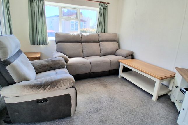 30, Hutton Park, Weston-super-Mare, North Somerset photo 2
