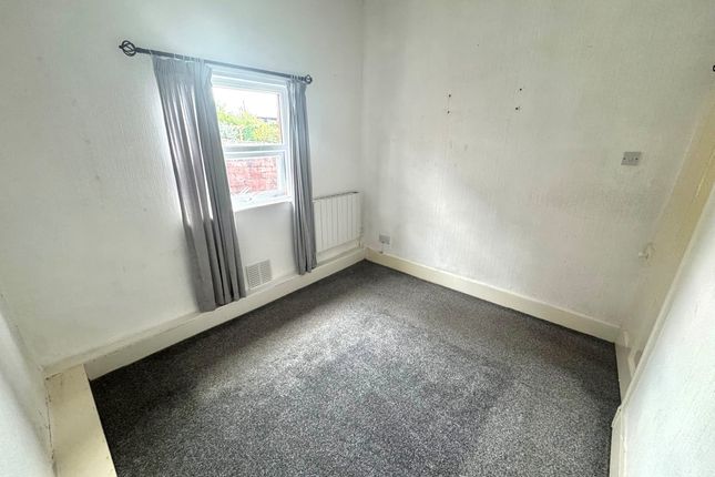 58, Birkenhead photo 5