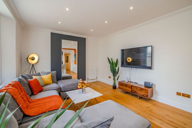 Thumbnail Flat to rent in Adelaide Mansions, Hove, Hove