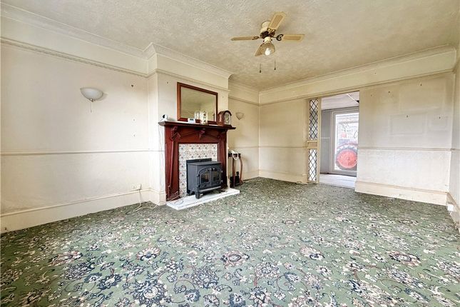 15, Hillyfields, Southampton photo 3
