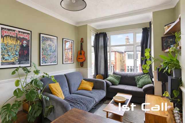 30, Seaforth Avenue, Southend-On-Sea photo 3